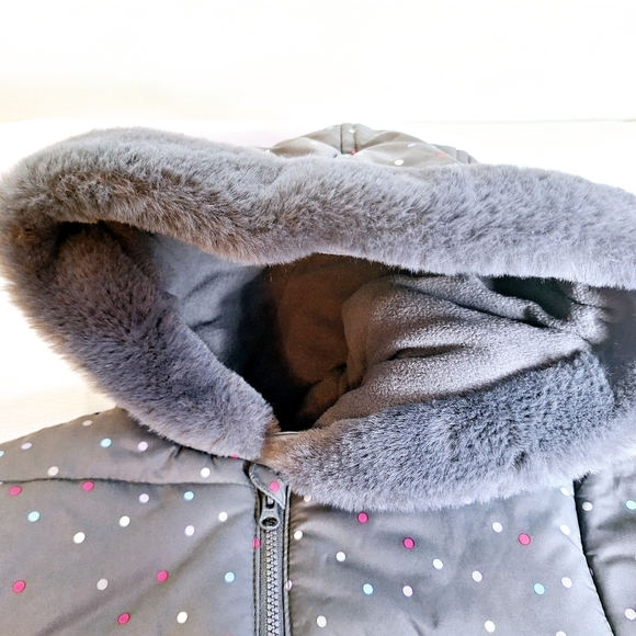 NWT Gymboree Brand"Dots, and a Bow"Fully lined coat girls 5T. FREE HAT & GLOVES. - Picture 5 of 13